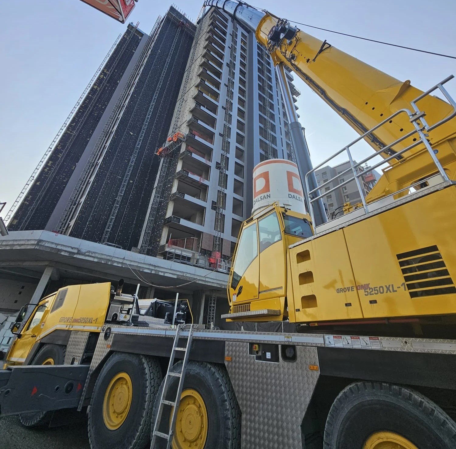 Egemen Vinç, kiralık vinç, mobil vinç, sepetli platform, manlift kiralama, hiab vinç, vinç kiralama hizmetleri, ağır yük kaldırma, profesyonel vinç hizmetleri, güvenli vinç çözümleri, endüstriyel kaldırma çözümleri, yük kaldırma hizmetleri, proje bazlı vinç kiralama, saha kaldırma çözümleri, lojistik ve nakliye hizmetleri, ağır nakliye çözümleri, yüksek erişim platformları, sepetli vinç hizmetleri, manlift platform çözümleri, endüstriyel erişim sistemleri, vinç operatörlü kiralama, iş güvenliği odaklı vinç hizmetleri, modern vinç ekipmanları, profesyonel nakliye çözümleri, kurumsal vinç firması, vinç kiralama şirketi, platform kiralama hizmetleri, kaldırma ve taşıma çözümleri, endüstriyel vinç sistemleri, saha lojistik hizmetleri, güvenilir vinç firması